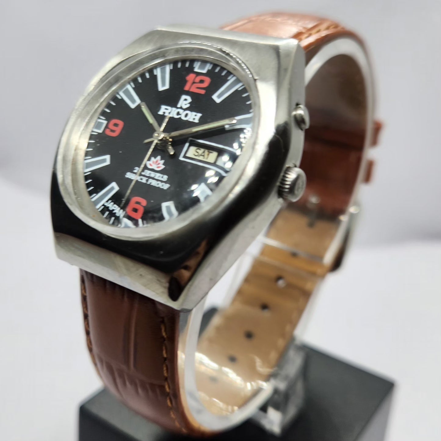 Vintage Ricoh R31 Automatic Black Face New Strap 21 Jewels Day-Date Men's Wrist Watch R88