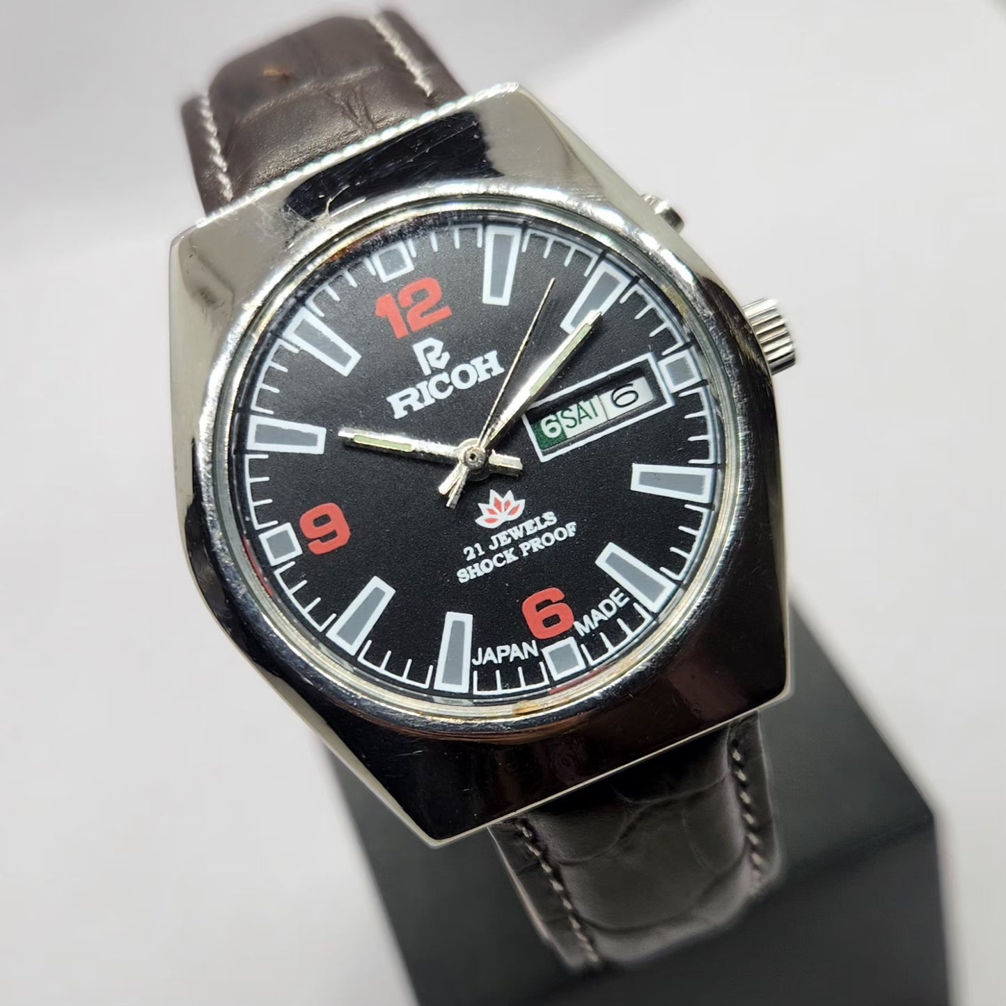 Vintage Ricoh R31 Automatic Black Face New Strap 21 Jewels Day-Date Men's Wrist Watch R89