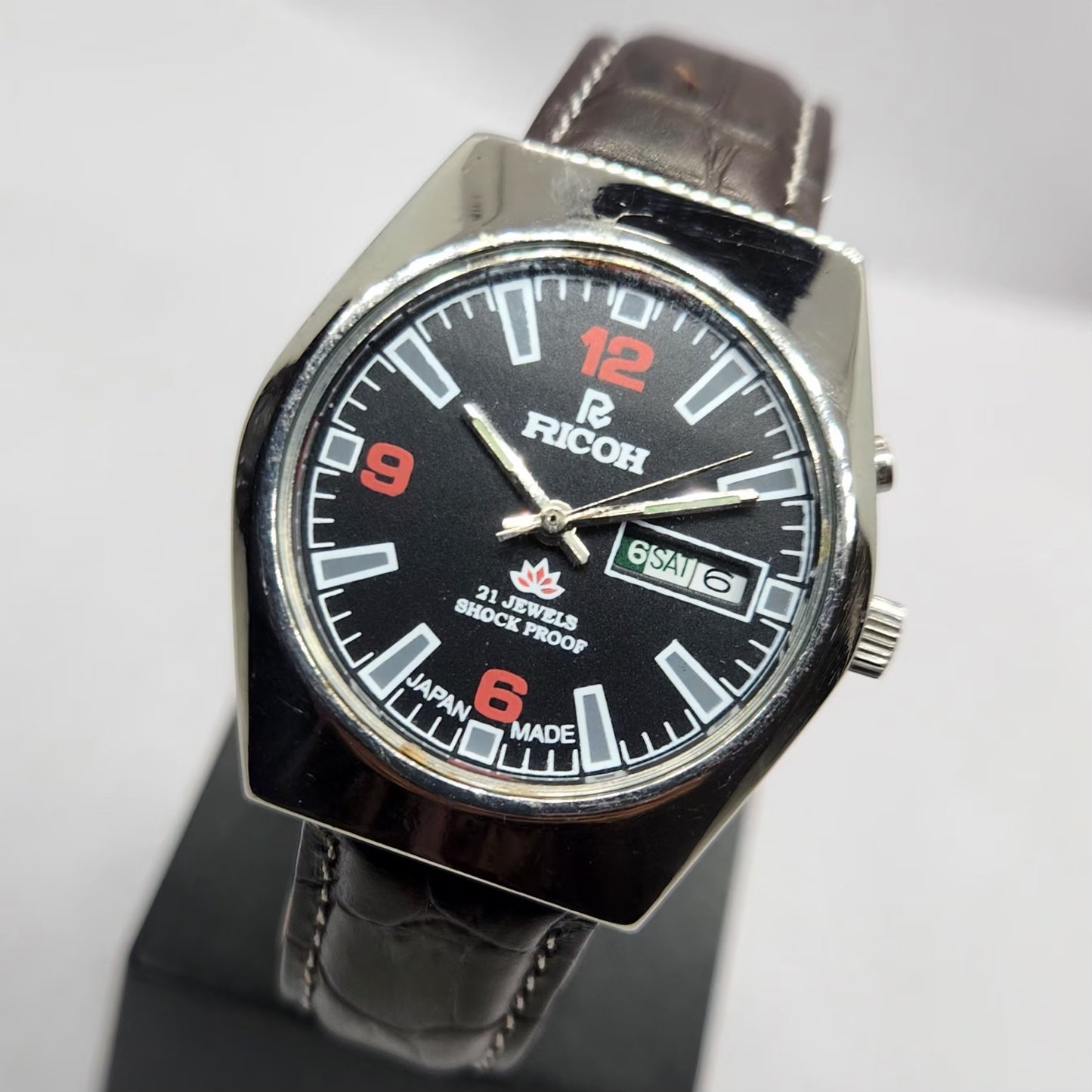 Vintage Ricoh R31 Automatic Black Face New Strap 21 Jewels Day-Date Men's Wrist Watch R89