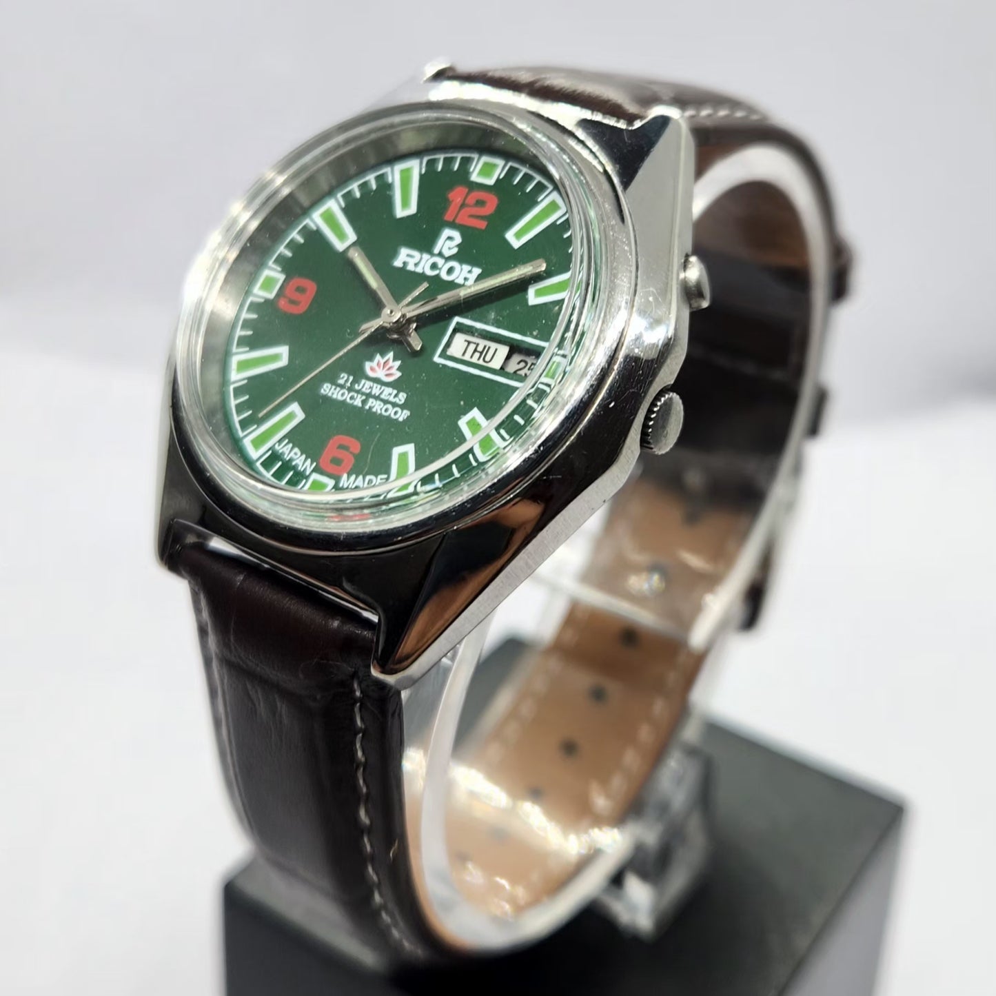 Vintage Ricoh R31 Automatic Green Face New Strap 21 Jewels Day-Date Men's Wrist Watch R90