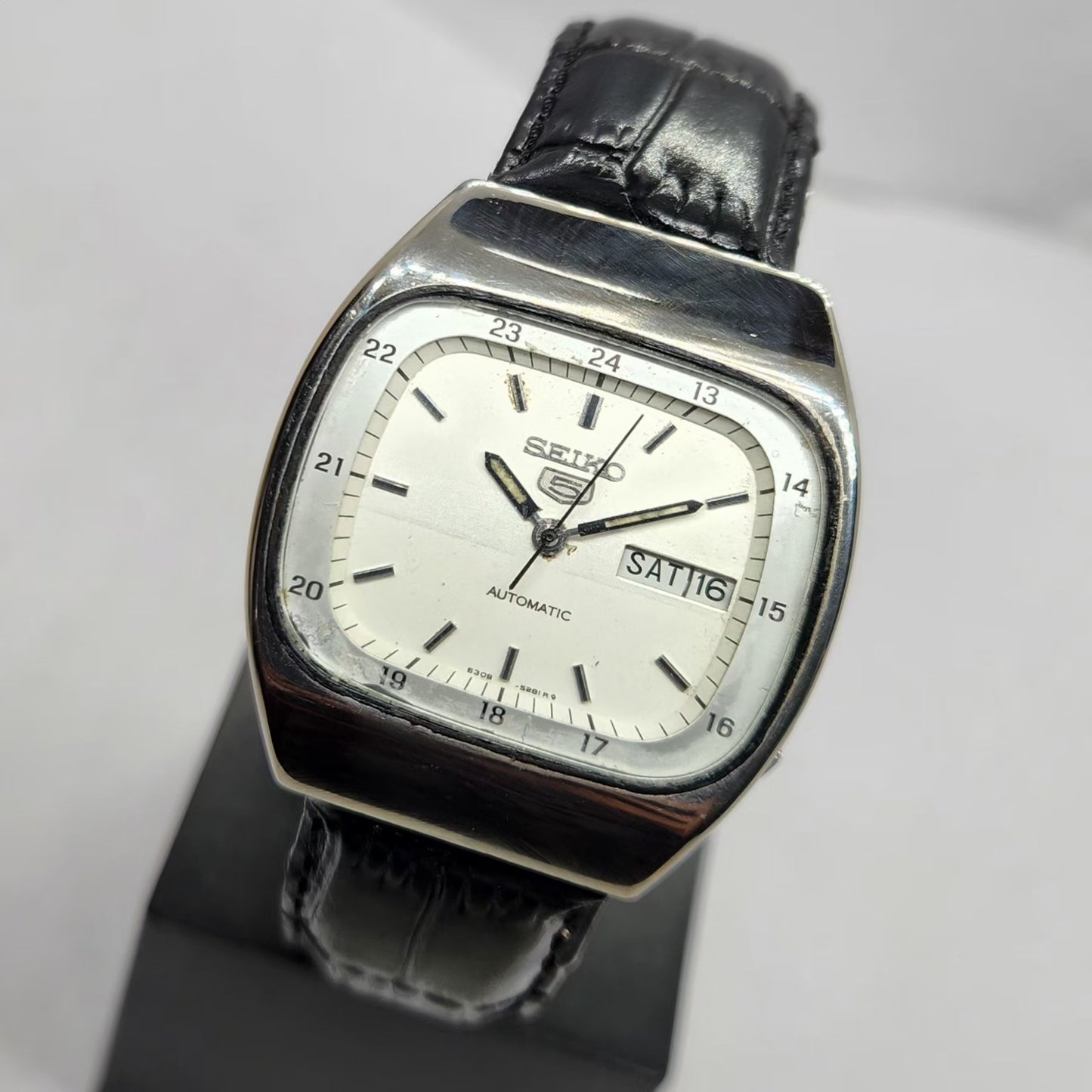 Vintage 1985 Original Seiko 5 Automatic 6309-532A White Face 17 Jewels Day-Date Japanese Men's Wrist Watch SA02