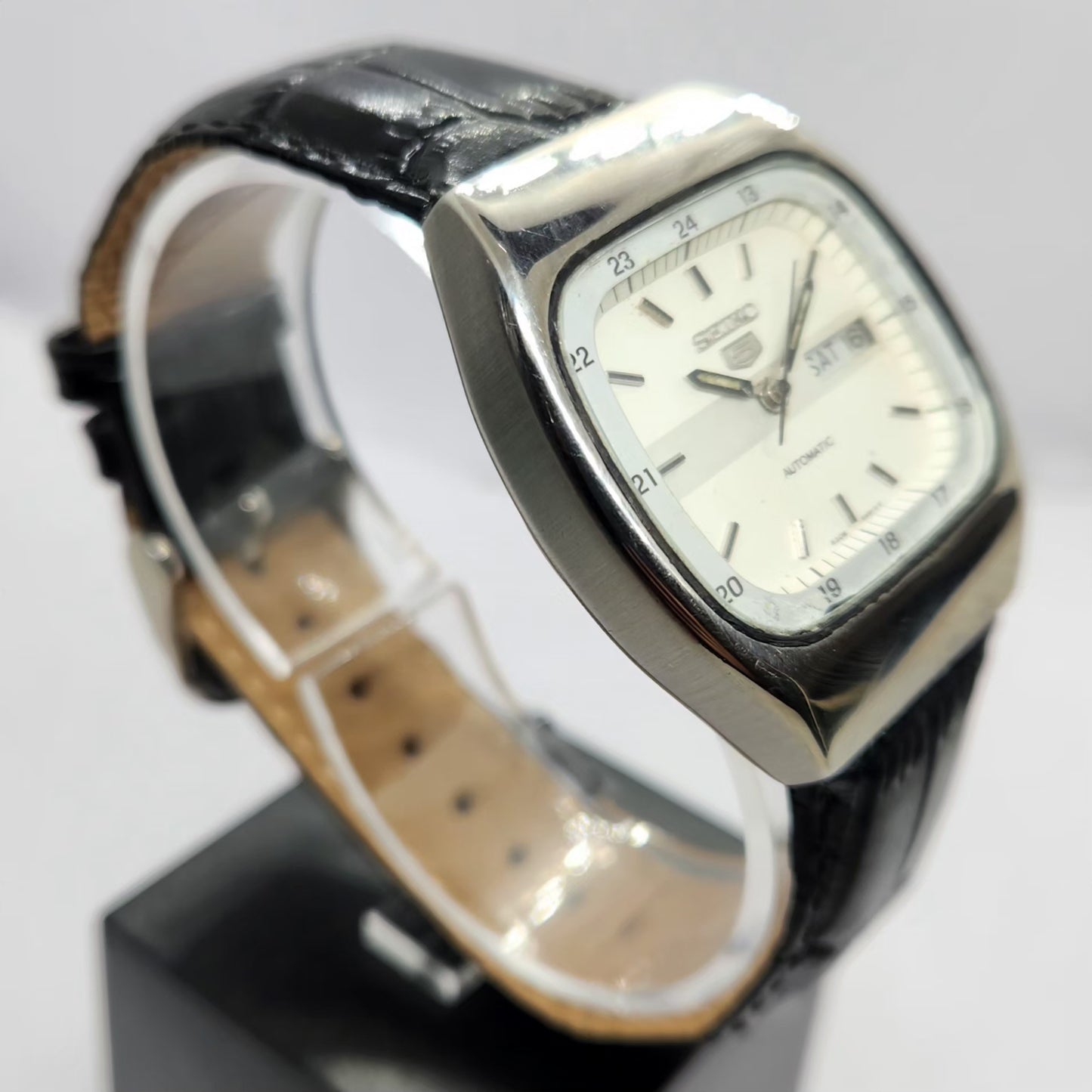 Vintage 1985 Original Seiko 5 Automatic 6309-532A White Face 17 Jewels Day-Date Japanese Men's Wrist Watch SA02