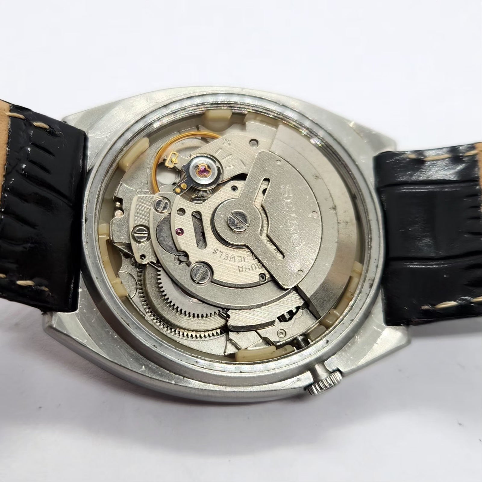 Vintage 1985 Original Seiko 5 Automatic 6309-532A White Face 17 Jewels Day-Date Japanese Men's Wrist Watch SA02
