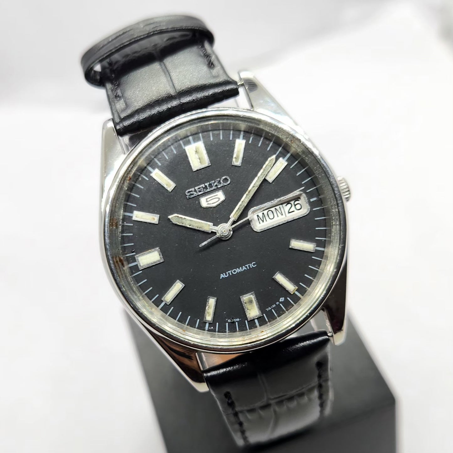 Vintage 1983 Original Seiko 5 Automatic 6309-8900 Black Face 17 Jewels Day-Date Japanese Men's Wrist Watch SA03