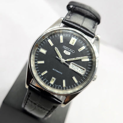 Vintage 1983 Original Seiko 5 Automatic 6309-8900 Black Face 17 Jewels Day-Date Japanese Men's Wrist Watch SA03