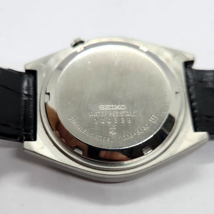 Vintage 1983 Original Seiko 5 Automatic 7009-3040 Silver Face 17 Jewels Day-Date Japanese Men's Wrist Watch SA04