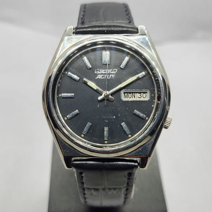 Vintage 1978 Original Seiko 5 Automatic 7009-8762 Black Face 17 Jewels Day-Date Japanese Men's Wrist Watch SA05