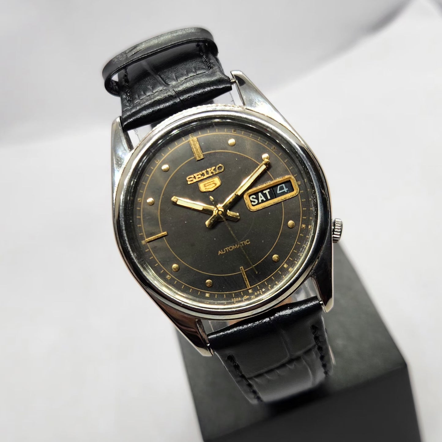 Vintage 1976 Original Seiko 5 Automatic 6309-6020 Black Face 17 Jewels Day-Date Japanese Men's Wrist Watch SA07