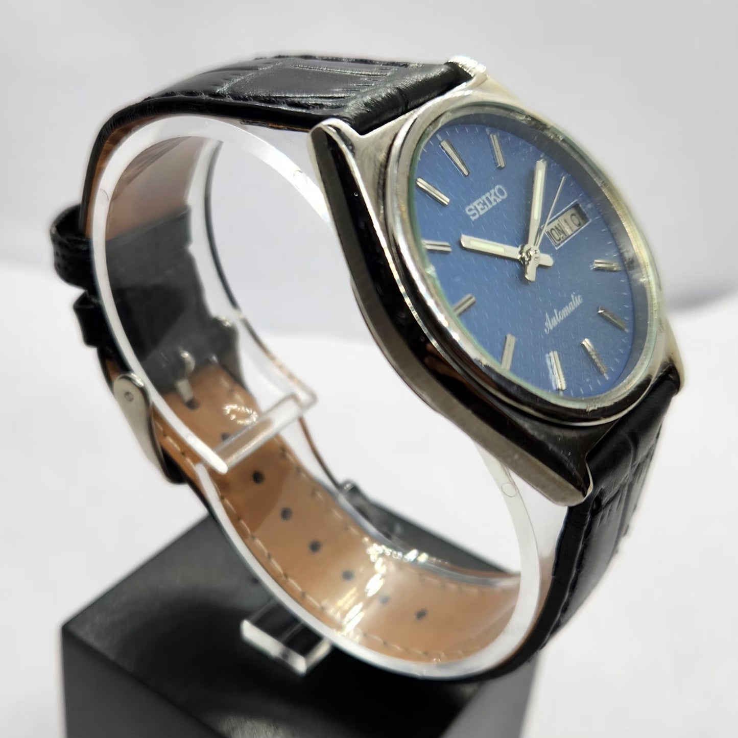 Vintage 1982 Original Seiko 5 Automatic 7009-821J Blue Face 17 Jewels Day-Date Japanese Men's Wrist Watch SA08