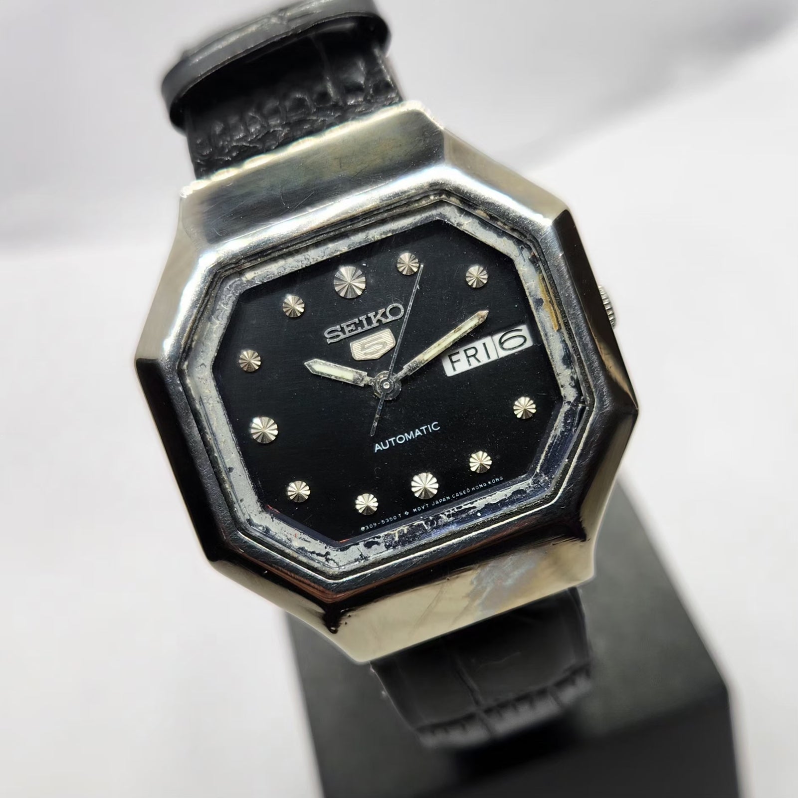 Vintage 1985 Original Seiko 5 Automatic 6309-5230 Black Face 17 Jewels Day-Date Japanese Men's Wrist Watch SA09