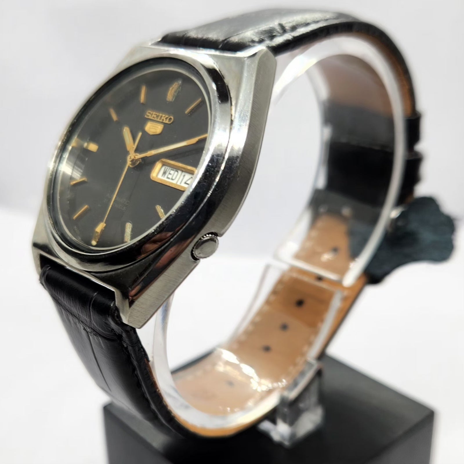 Vintage 1997 Original Seiko 5 Automatic 7s26-8760 Black Face 21 Jewels Day-Date Japanese Men's Wrist Watch SA10