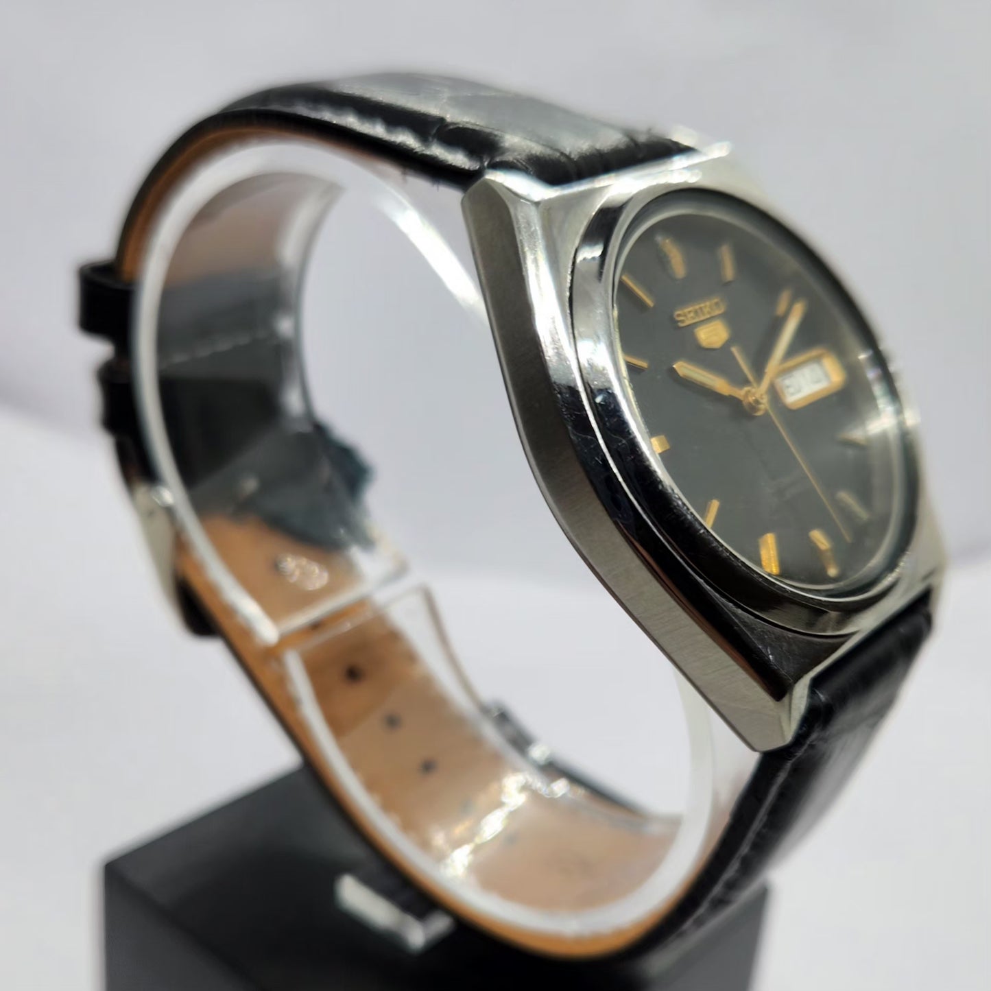 Vintage 1997 Original Seiko 5 Automatic 7s26-8760 Black Face 21 Jewels Day-Date Japanese Men's Wrist Watch SA10