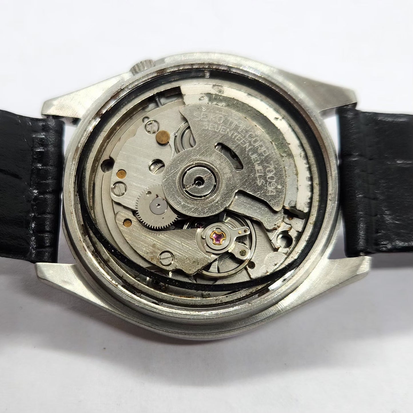 Vintage 1983 Original Seiko 5 Automatic 7009-4040 Black Face 17 Jewels Day-Date Japanese Men's Wrist Watch SA14