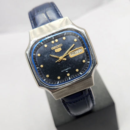 Vintage 1978 Original Seiko 5 Automatic 7009-8280 Blue Face 17 Jewels Day-Date Japanese Men's Wrist Watch SA18