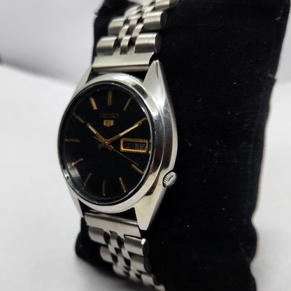Vintage 1977 Original Seiko 5 Automatic 7009-3041 Black Face 17 Jewels Day-Date Japanese Men's Wrist Watch SA22