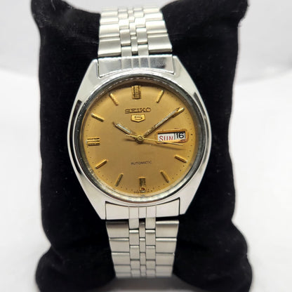 Vintage 1982 Original Seiko 5 Automatic 6309-8840 Gold Face 17 Jewels Day-Date Japanese Men's Wrist Watch SA23