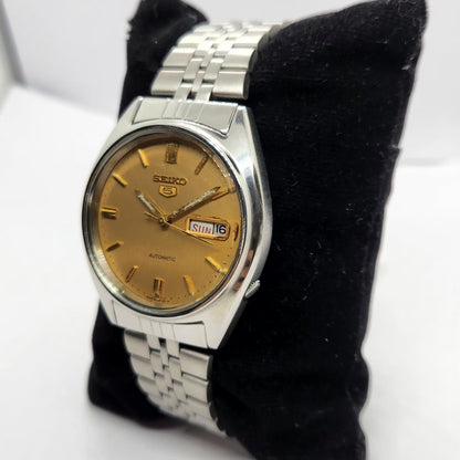 Vintage 1982 Original Seiko 5 Automatic 6309-8840 Gold Face 17 Jewels Day-Date Japanese Men's Wrist Watch SA23