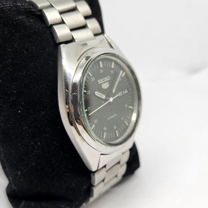 Vintage 1977 Original Seiko 5 Automatic 7009-3040 Black Face 17 Jewels Day-Date Japanese Men's Wrist Watch SA25