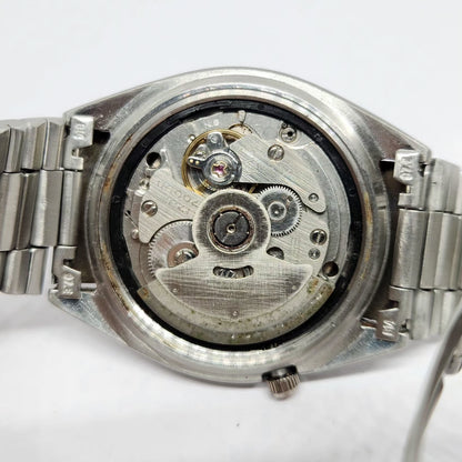 Vintage 1983 Original Seiko 5 Automatic 7009-3041 Black Face 17 Jewels Day-Date Japanese Men's Wrist Watch SA26