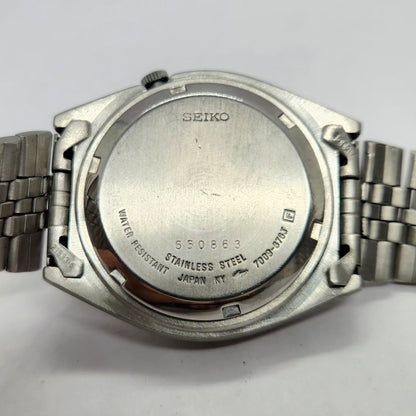 Vintage 1976 Original Seiko 5 Automatic 7009-876J Gold Face 17 Jewels Day-Date Japanese Men's Wrist Watch SA27