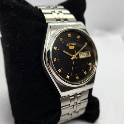 Vintage 1983 Original Seiko 5 Automatic 6309-8920 Black Face 17 Jewels Day-Date Japanese Men's Wrist Watch SA30