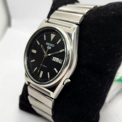 Vintage 1982 Original Seiko 5 Automatic 6309-9040 Black Face 17 Jewels Day-Date Japanese Men's Wrist Watch SA34