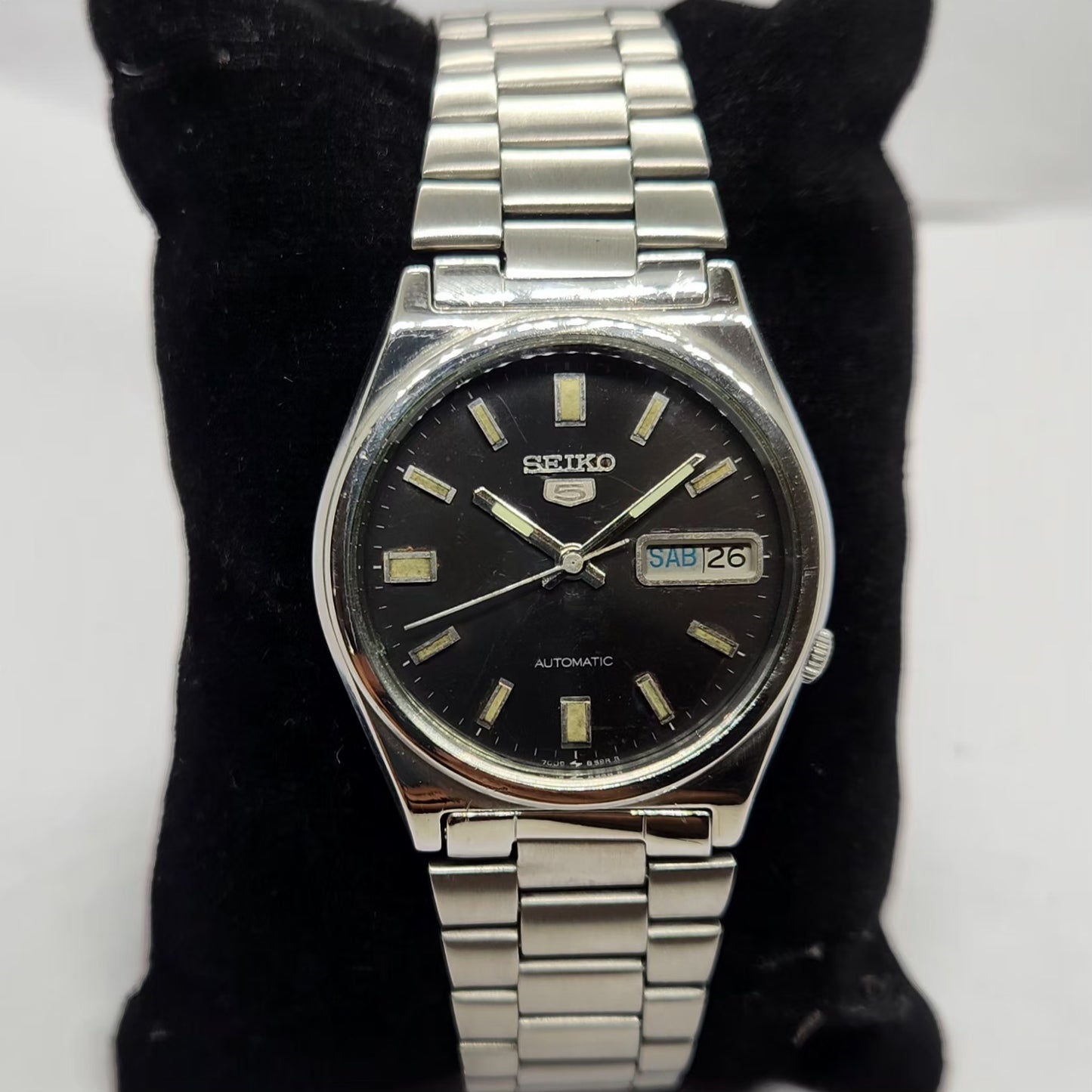 Vintage 1983 Original Seiko 5 Automatic 7009-3101 Black Face 17 Jewels Day-Date Japanese Men's Wrist Watch SA35
