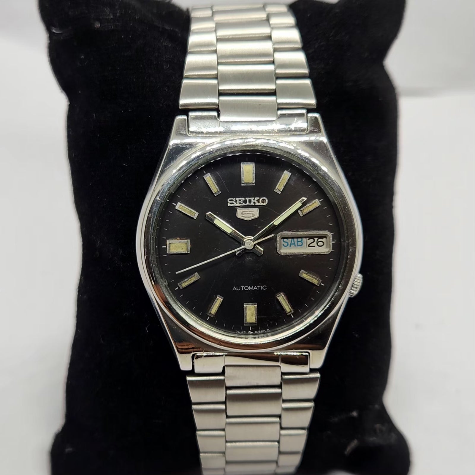 Vintage 1983 Original Seiko 5 Automatic 7009-3101 Black Face 17 Jewels Day-Date Japanese Men's Wrist Watch SA35