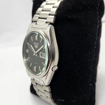 Vintage 1983 Original Seiko 5 Automatic 7009-3101 Black Face 17 Jewels Day-Date Japanese Men's Wrist Watch SA35