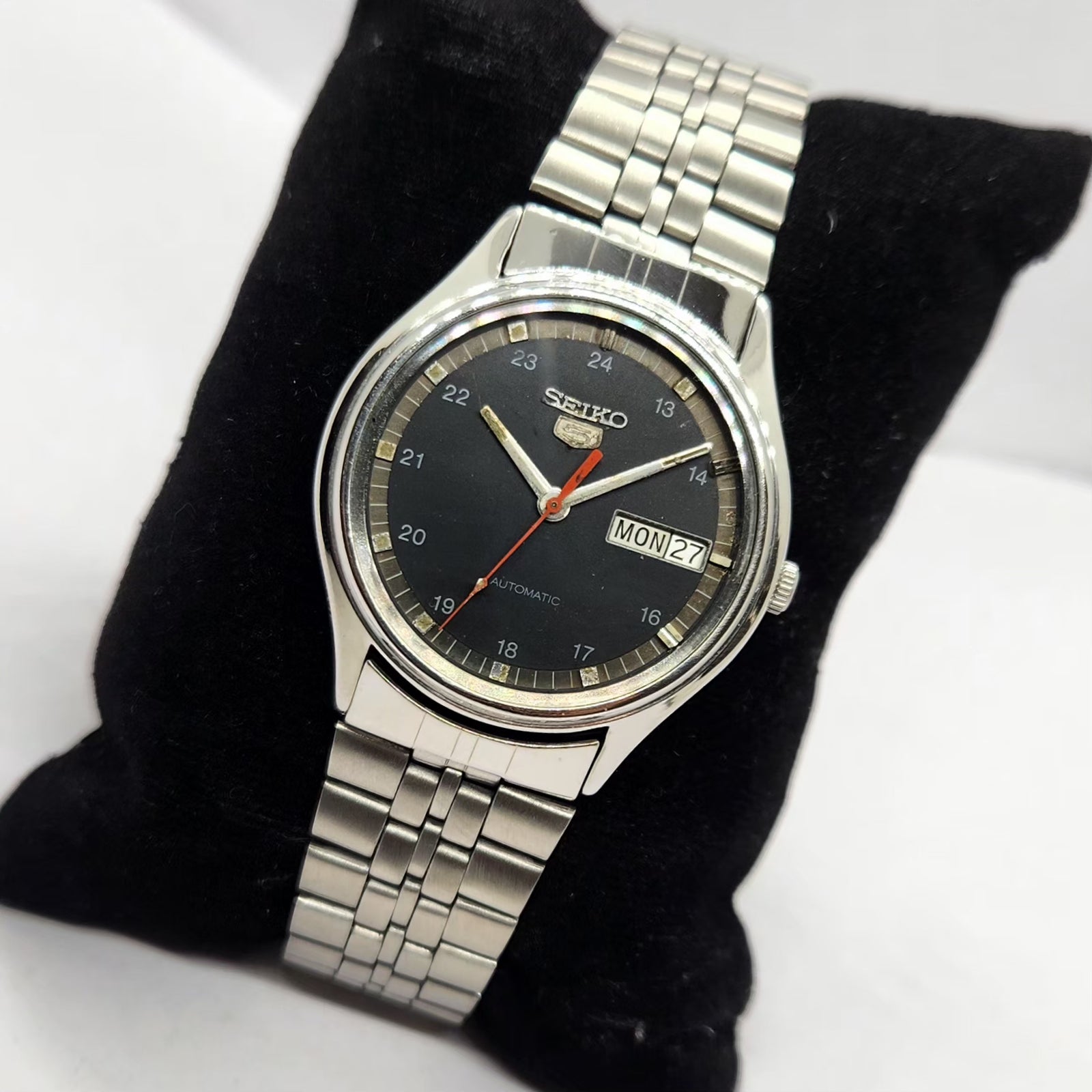 Vintage 1976 Original Seiko 5 Automatic 6309-8970 Gold Face 17 Jewels Day-Date Japanese Men's Wrist Watch SA39
