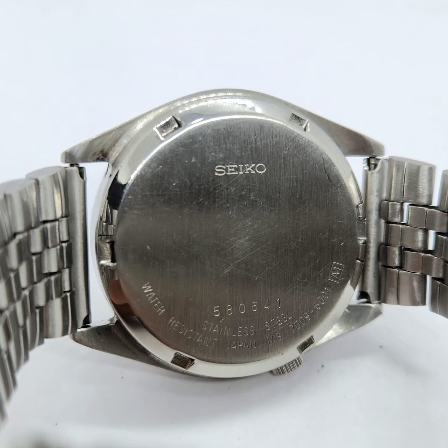 Vintage 1985 Original Seiko 5 Automatic 7009-6001 White Face 17 Jewels Day-Date Japanese Men's Wrist Watch SA41