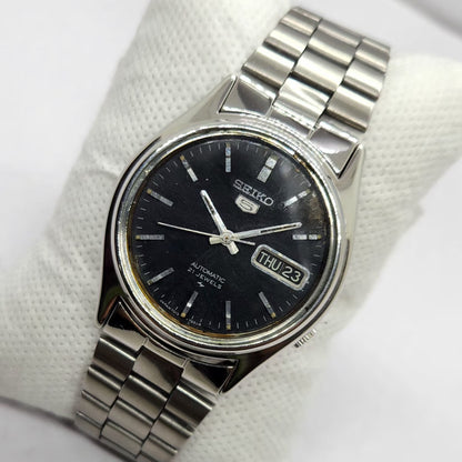 Vintage 1971 Original Seiko 5 Automatic 7019-8970 Black Face 21 Jewels Day-Date Japanese Men's Wrist Watch SA42