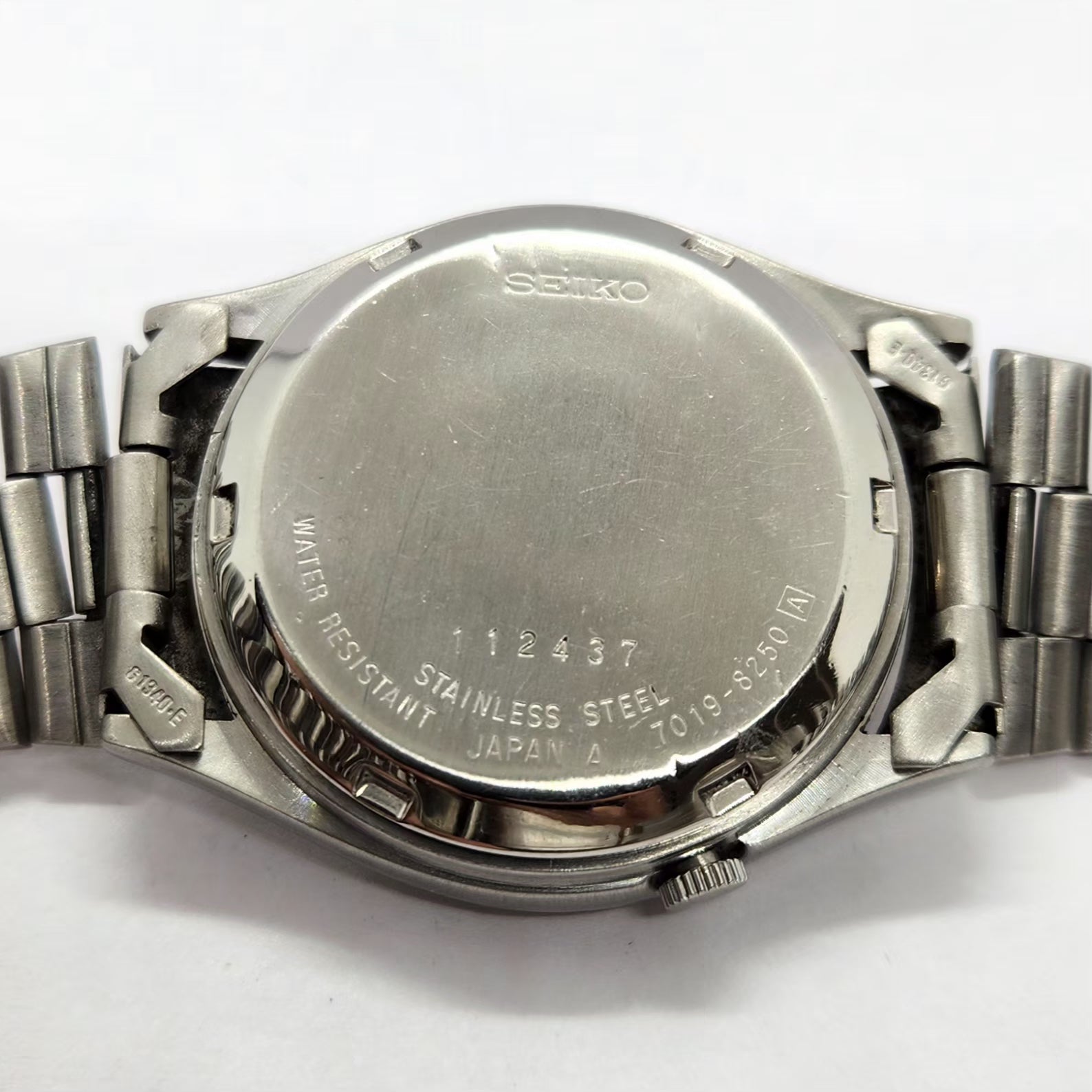 Vintage 1971 Original Seiko 5 Automatic 7019-8970 Black Face 21 Jewels Day-Date Japanese Men's Wrist Watch SA42