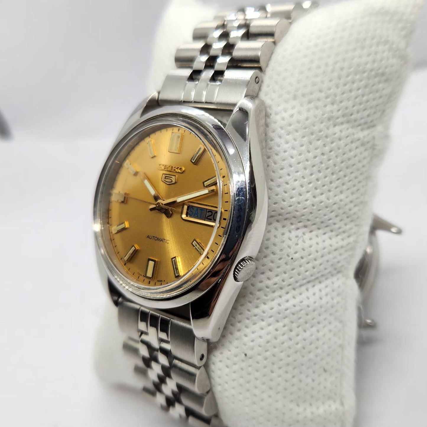 Vintage 1985 Original Seiko 5 Automatic 7009-821J Gold Face 17 Jewels Day-Date Japanese Men's Wrist Watch SA43
