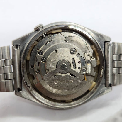 Vintage 1983 Original Seiko 5 Automatic 6309-8910 Red Face 17 Jewels Day-Date Japanese Men's Wrist Watch SA44