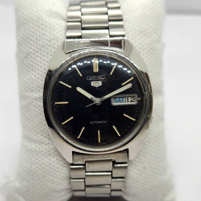Vintage 1976 Original Seiko 5 Automatic 7009-3080 Black Face 17 Jewels Day-Date Japanese Men's Wrist Watch SA45