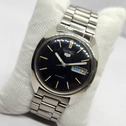 Vintage 1976 Original Seiko 5 Automatic 7009-3080 Black Face 17 Jewels Day-Date Japanese Men's Wrist Watch SA45