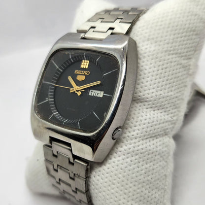 Vintage 1981 Original Seiko 5 Automatic 6309-522A Black Face 17 Jewels Day-Date Japanese Men's Wrist Watch SA46