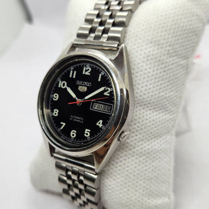 Vintage 1975 Original Seiko 5 Automatic 7019-8190 Black Face 21 Jewels Day-Date Japanese Men's Wrist Watch SA47