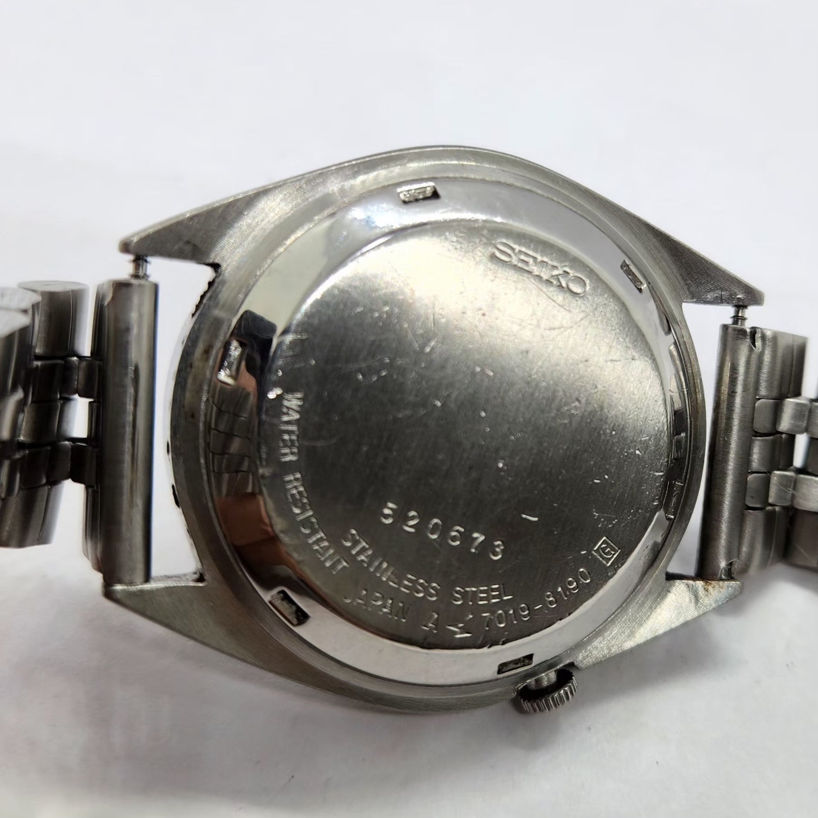 Vintage 1975 Original Seiko 5 Automatic 7019-8190 Black Face 21 Jewels Day-Date Japanese Men's Wrist Watch SA47