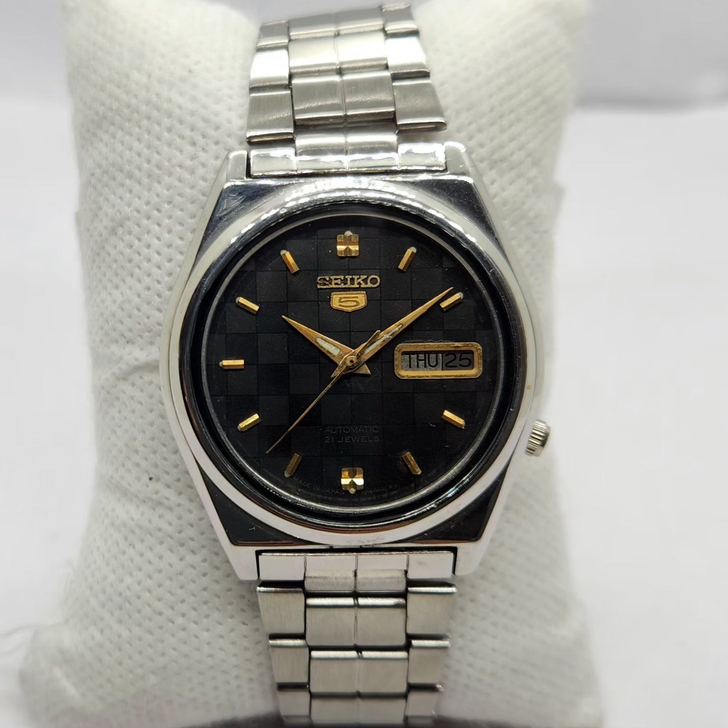 Vintage 1985 Original Seiko 5 Automatic 7019-8760 Black Face 17 Jewels Day-Date Japanese Men's Wrist Watch SA49