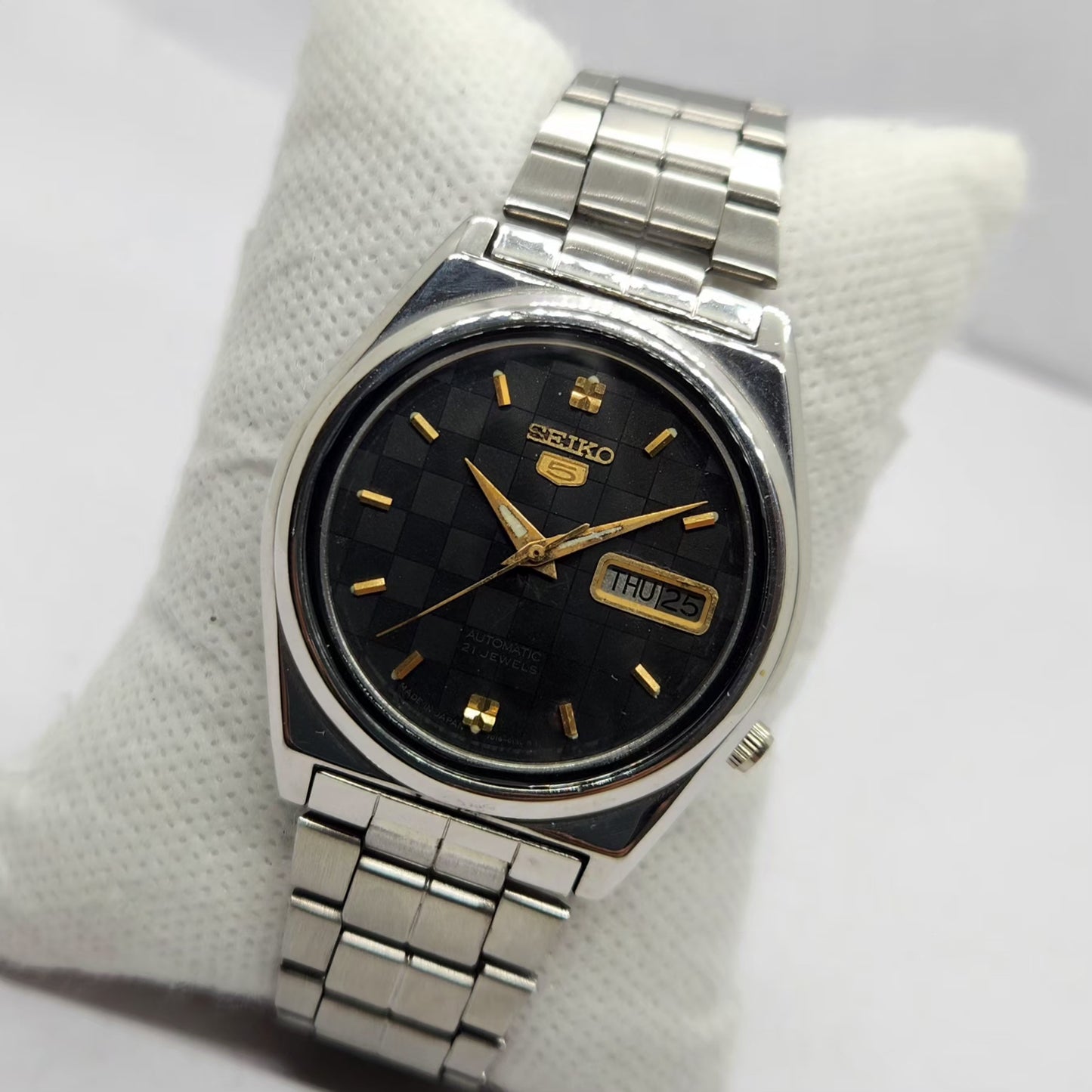 Vintage 1985 Original Seiko 5 Automatic 7019-8760 Black Face 17 Jewels Day-Date Japanese Men's Wrist Watch SA49