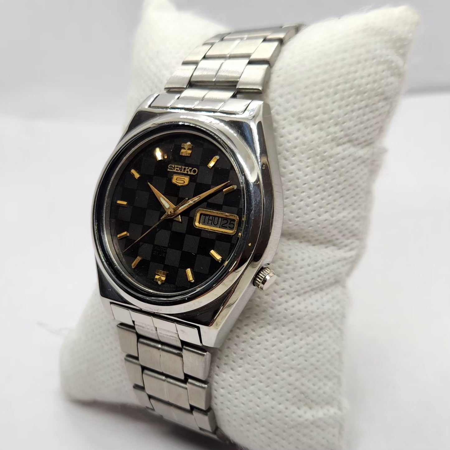 Vintage 1985 Original Seiko 5 Automatic 7019-8760 Black Face 17 Jewels Day-Date Japanese Men's Wrist Watch SA49