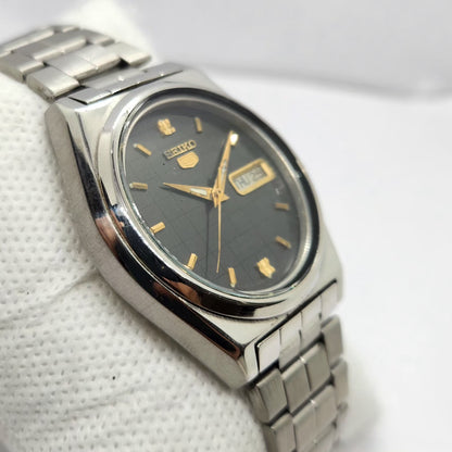 Vintage 1985 Original Seiko 5 Automatic 7019-8760 Black Face 17 Jewels Day-Date Japanese Men's Wrist Watch SA49
