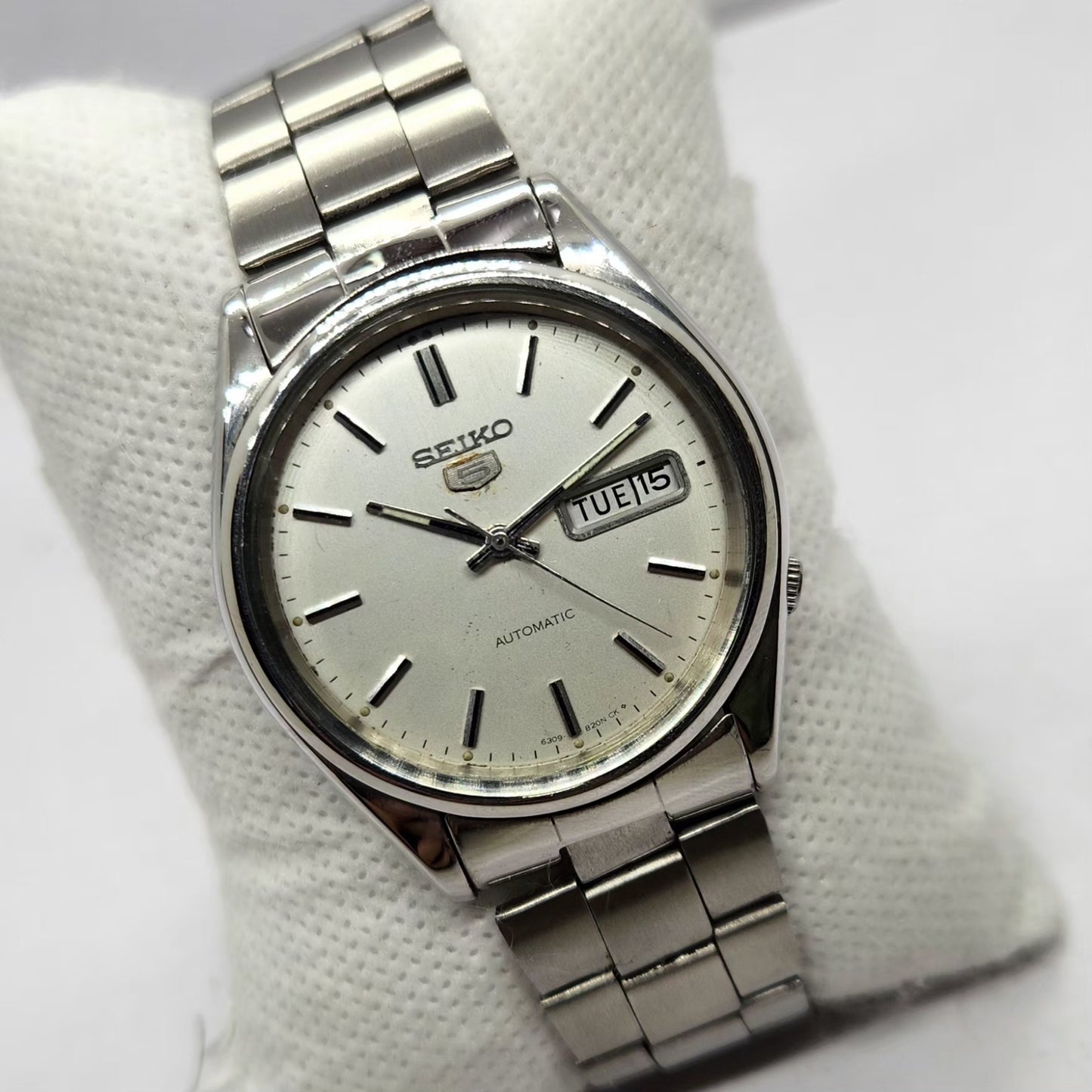 Vintage 1985 Original Seiko 5 Automatic 6309-8800 Silver Face 17 Jewels Day-Date Japanese Men's Wrist Watch SA52