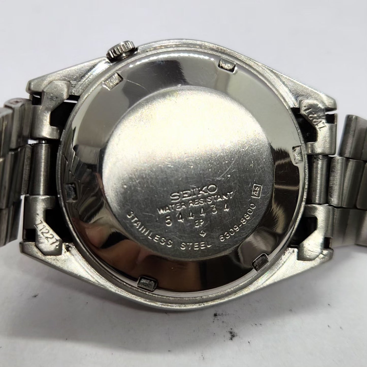 Vintage 1985 Original Seiko 5 Automatic 6309-8800 Silver Face 17 Jewels Day-Date Japanese Men's Wrist Watch SA52