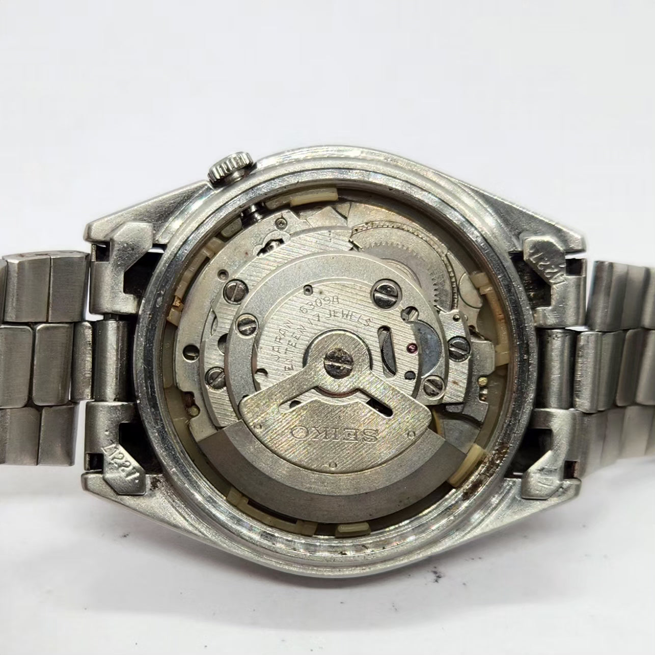 Vintage 1985 Original Seiko 5 Automatic 6309-8800 Silver Face 17 Jewels Day-Date Japanese Men's Wrist Watch SA52