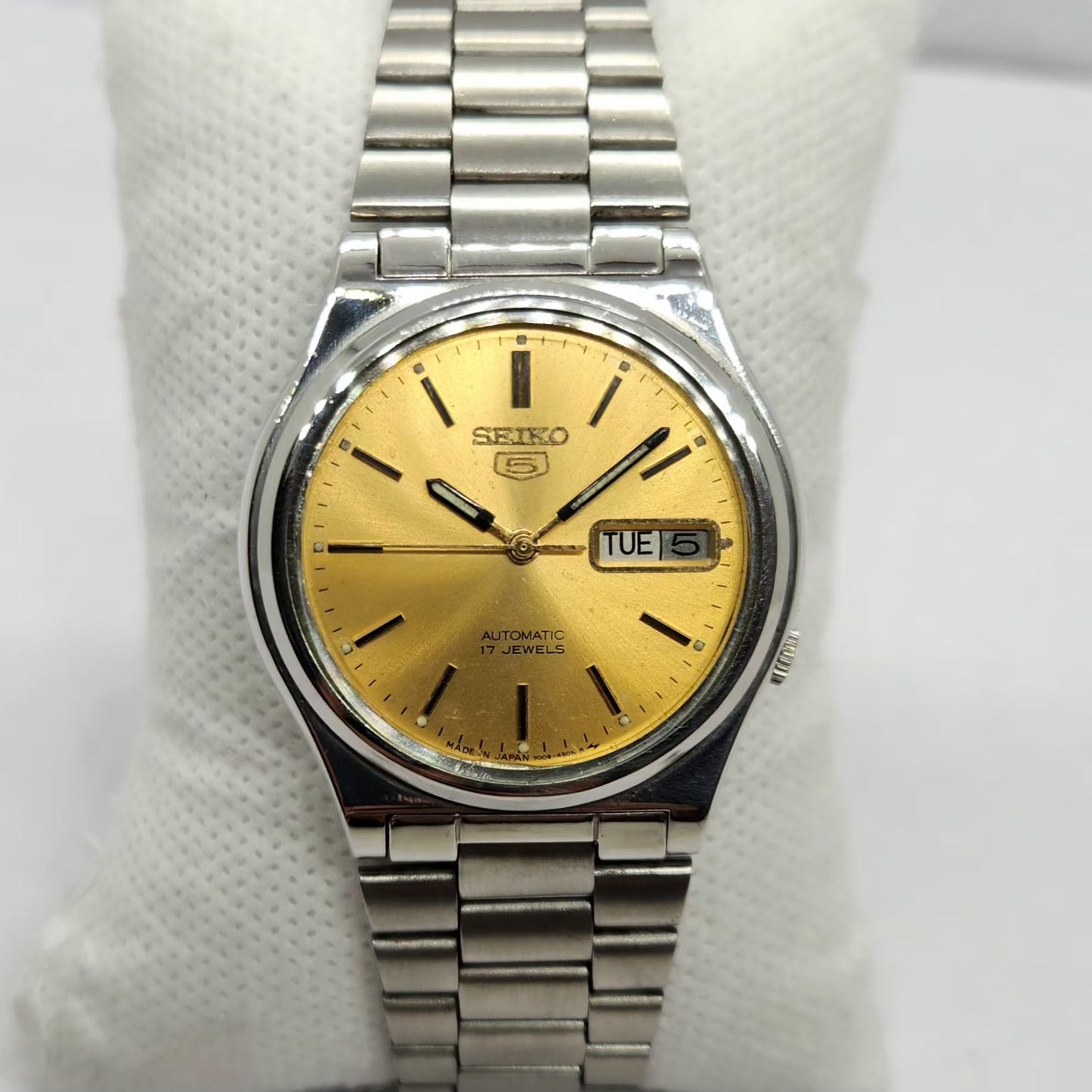 Vintage 1981 Original Seiko 5 Automatic 7009-3171 Gold Face 17 Jewels Day-Date Japanese Men's Wrist Watch SA54