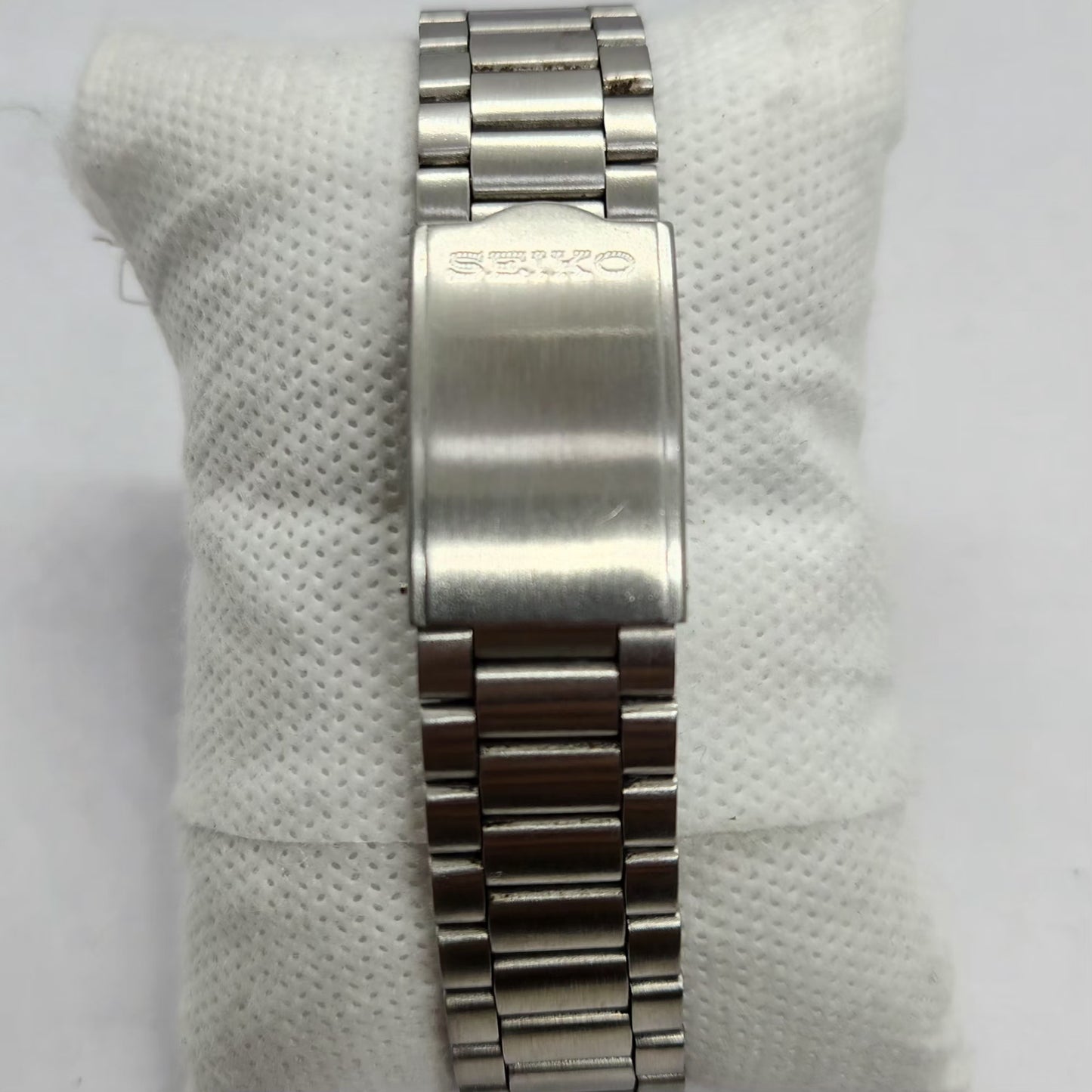 Vintage 1981 Original Seiko 5 Automatic 7009-3171 Gold Face 17 Jewels Day-Date Japanese Men's Wrist Watch SA54