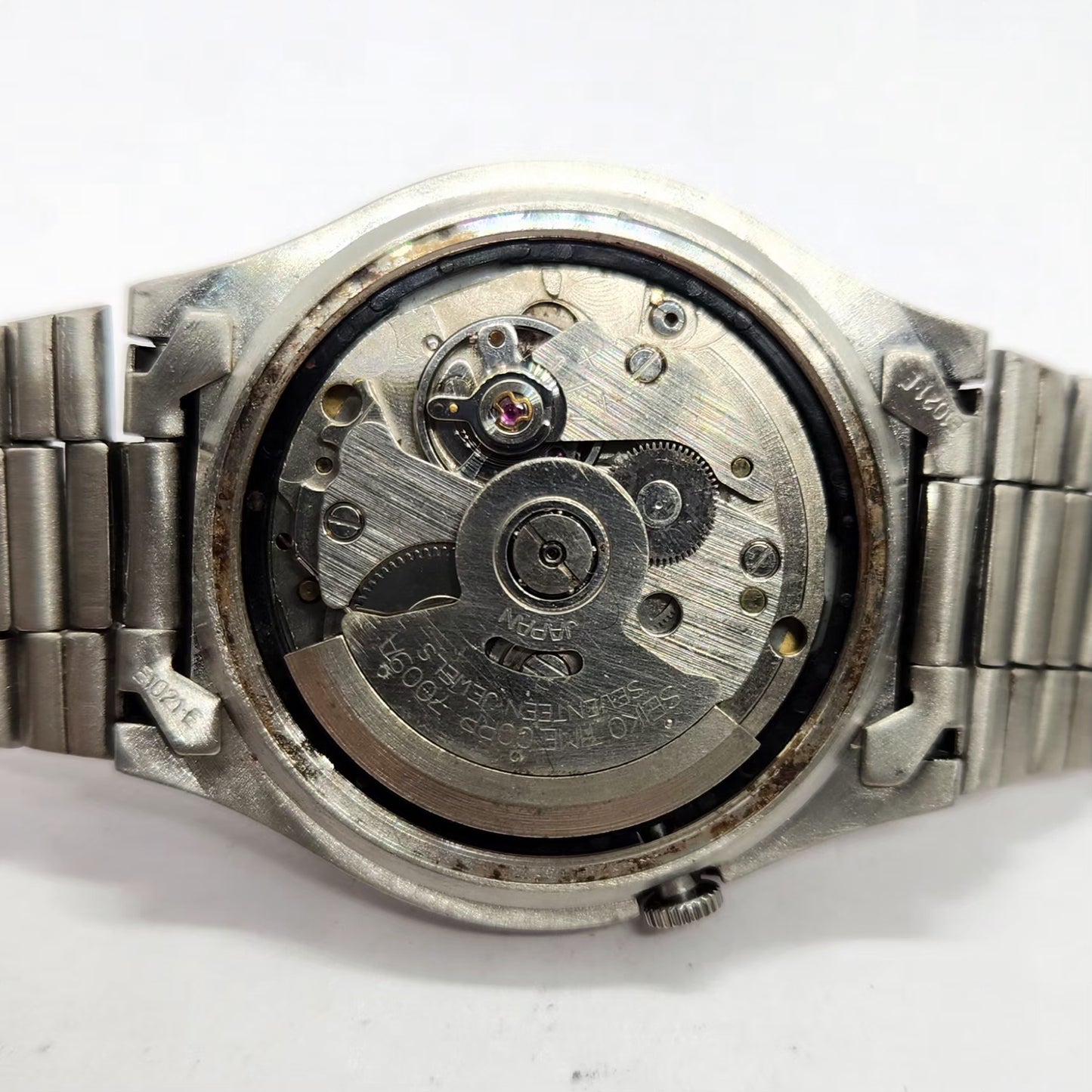 Vintage 1981 Original Seiko 5 Automatic 7009-3171 Gold Face 17 Jewels Day-Date Japanese Men's Wrist Watch SA54